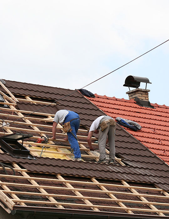 photo of a roof being repaired